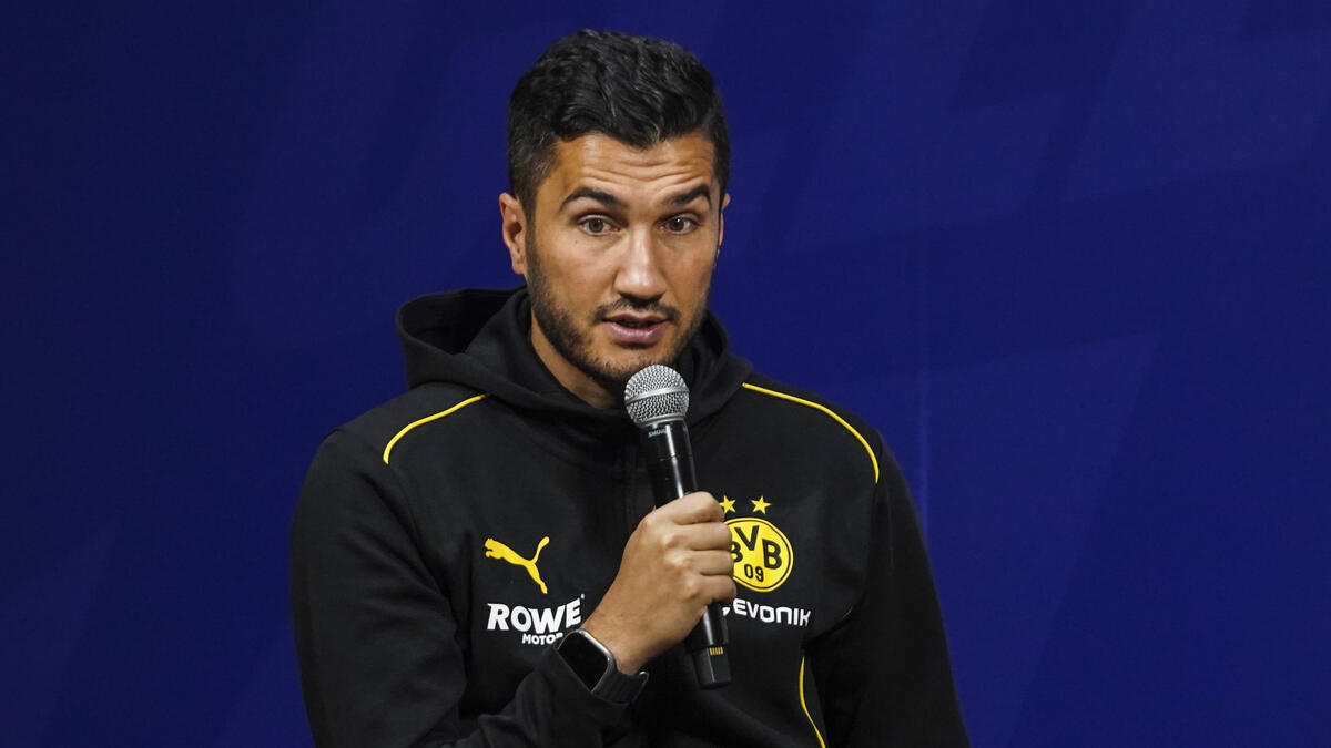 Nuri Sahin là huấn luyện viên trưởng mới của BVB