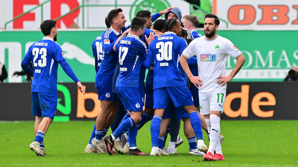 Der FC Schalke zeigte in Fürth eine starke Moral Der FC Schalke zeigte in Fürth eine starke Moral