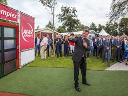 Louis van Gaal opent het nieuwe trainingscomplex van AZ Alkmaar. (04-09-2016)
