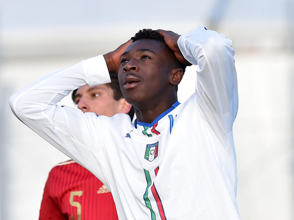 Moise Kean luciendo la elástica de la selección italiana Sub-17. (Foto: Getty)