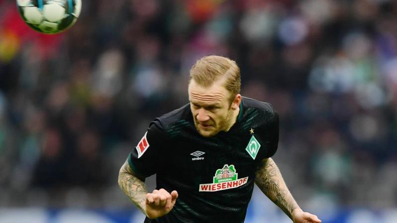 Nach der verletzungsbedingten frühen Auswechslung droht Vogt für das Heimspiel gegen Borussia Mönchengladbach auszufalleb