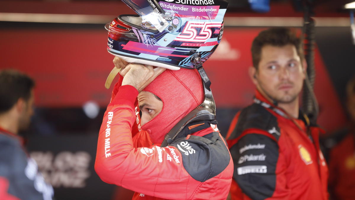 Carlos Sainz steht bei Ferrari angeblich mächtig unter Druck