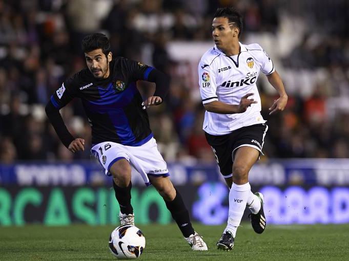 Viera con la camiseta del Valencia CF Viera con la camiseta del Valencia CF