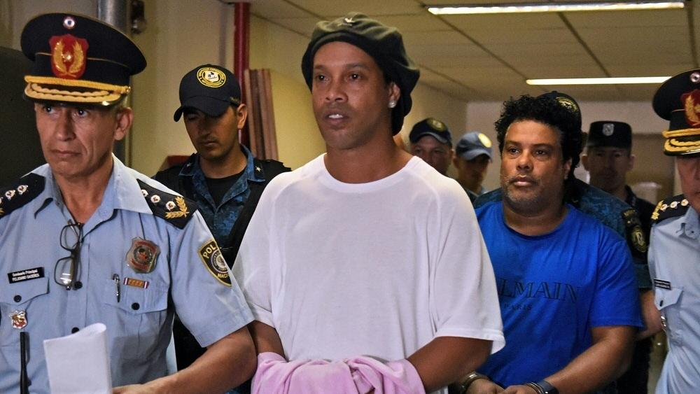 Ronaldinho reiste mit gefälschten Papieren nach Paraguay ein
