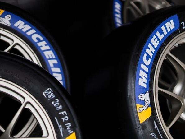 Der Michelin-Reifen passt besser zu Gerhard Bergers GT3-DTM-Konzept Der Michelin-Reifen passt besser zu Gerhard Bergers GT3-DTM-Konzept