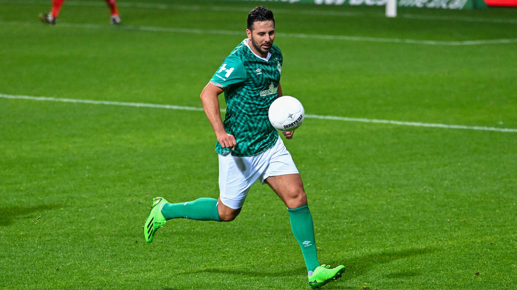 Claudio Pizarro glaubt an eine gute Saison von Werder Bremen