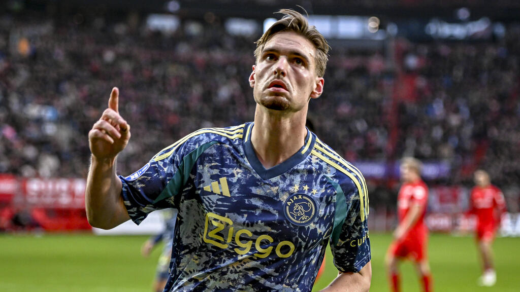 Ajax Amsterdam besinnt sich auf die Vergangenheit Ajax Amsterdam besinnt sich auf die Vergangenheit