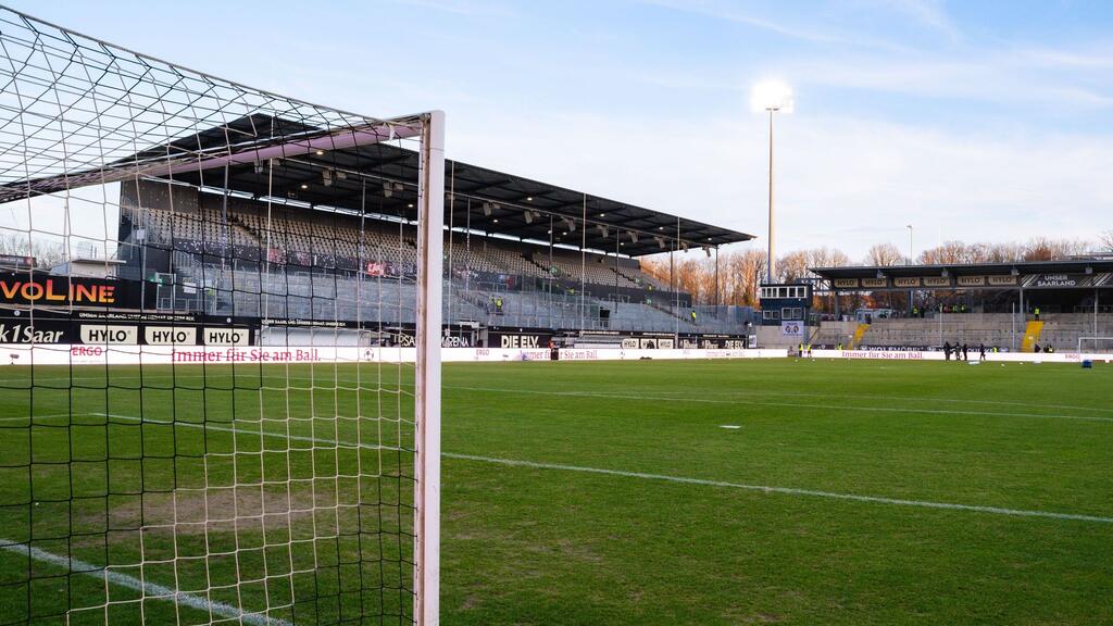 Hat ein Stadion, aber keinen Bahnhof: Spiesen-Elversberg Hat ein Stadion, aber keinen Bahnhof: Spiesen-Elversberg