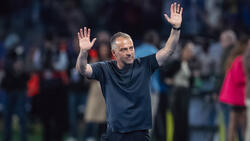 Hansi Flick bleibt dem FC Barcelona treu