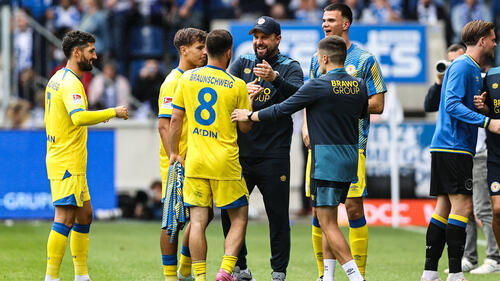 Stimme kaputt: Braunschweig-Coach nach Traumdebüt am Ende