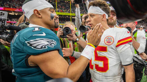 Jalen Hurts und Patrick Mahomes sehen sich am 14. September wieder