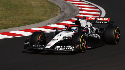 Daniel Ricciardo landete vor Yuki Tsunoda