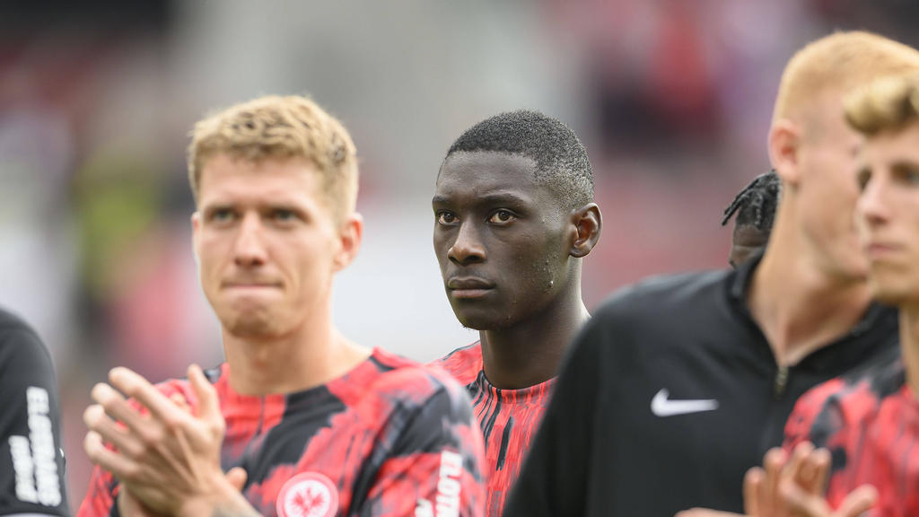 Bleibt Randal Kolo Muani (M.) trotz seines Streiks bei Eintracht Frankfurt?