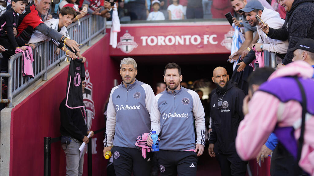 Luis Suárez (l) und Lionel Messi spielt für Inter Miami in der MLS Luis Suárez (l) und Lionel Messi spielt für Inter Miami in der MLS