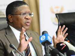 El ministro sudafricano de Deportes adoptó un tono muy duro contra la FIFA. (Foto: Getty)