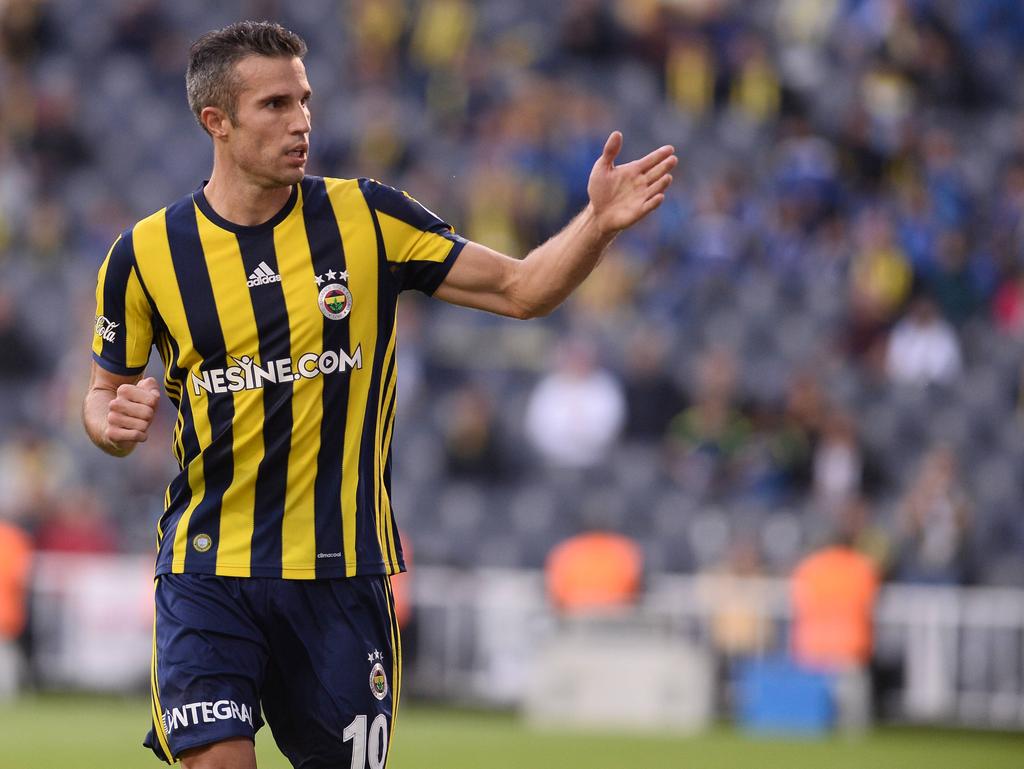 Robin van Persie lijkt gefrustreerd tijdens het competitieduel Fenerbahçe - Alanyaspor (16-10-2016).