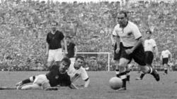 Werner Kohlmeyer (r.) während des WM-Finales 1954