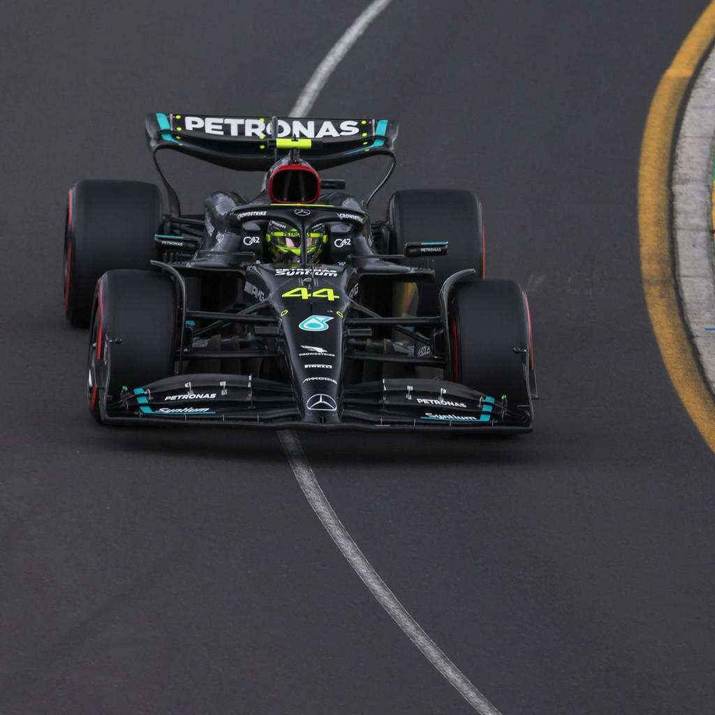 Lewis Hamilton (Mercedes) - Note 2,0