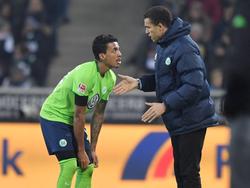 Luiz Gustavo (l.) will den VfL Wolfsburg verlassen