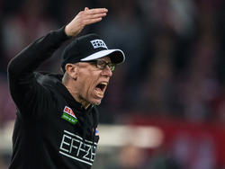 Peter Stöger ärgerte sich über die Derby-Niederlage gegen Gladbach