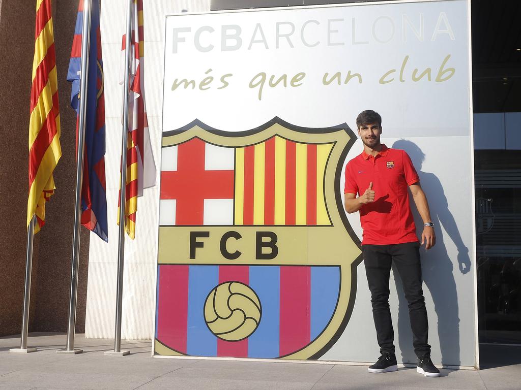André Gomes wordt gepresenteerd als nieuwe speler van FC Barcelona (26-07-2016).