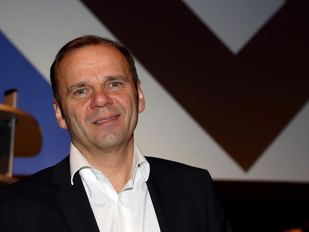 HSV-Präsident Bernd Hoffmann muss den Klub auf die zweite Liga vorbereiten