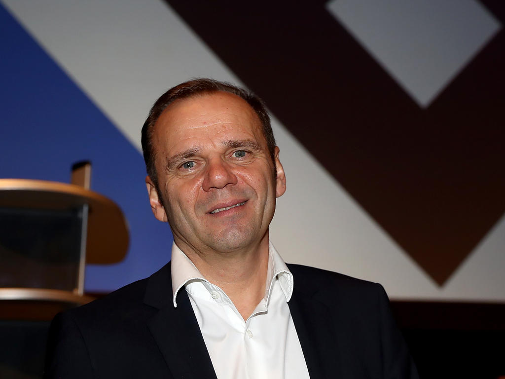 Bernd Hoffmann, Präsident und Aufsichtsratschef, räumt beim HSV auf Bernd Hoffmann, Präsident und Aufsichtsratschef, räumt beim HSV auf