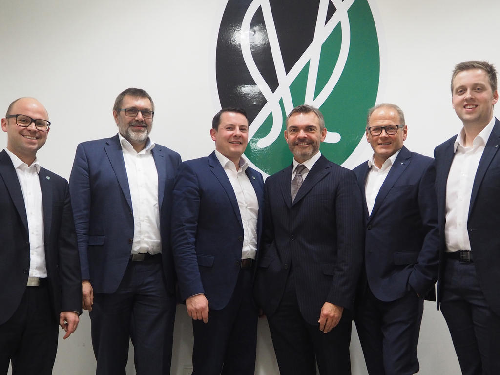Der neue Vorstand der SV Ried – DI Andreas Leithner, Ing. Günter Benninger, Roland Daxl, Dr. Karl Weinhäupl, Karl Wagner und Thomas Gahleitner (von links)
