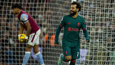 Mohamed Salah (r.) traf für Liverpool zur frühen Führung