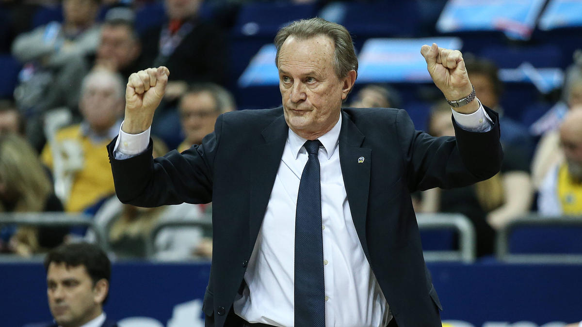 Trainer Aíto García Reneses will mit Alba Berlin endlich einen Titel gewinnen Trainer Aíto García Reneses will mit Alba Berlin endlich einen Titel gewinnen