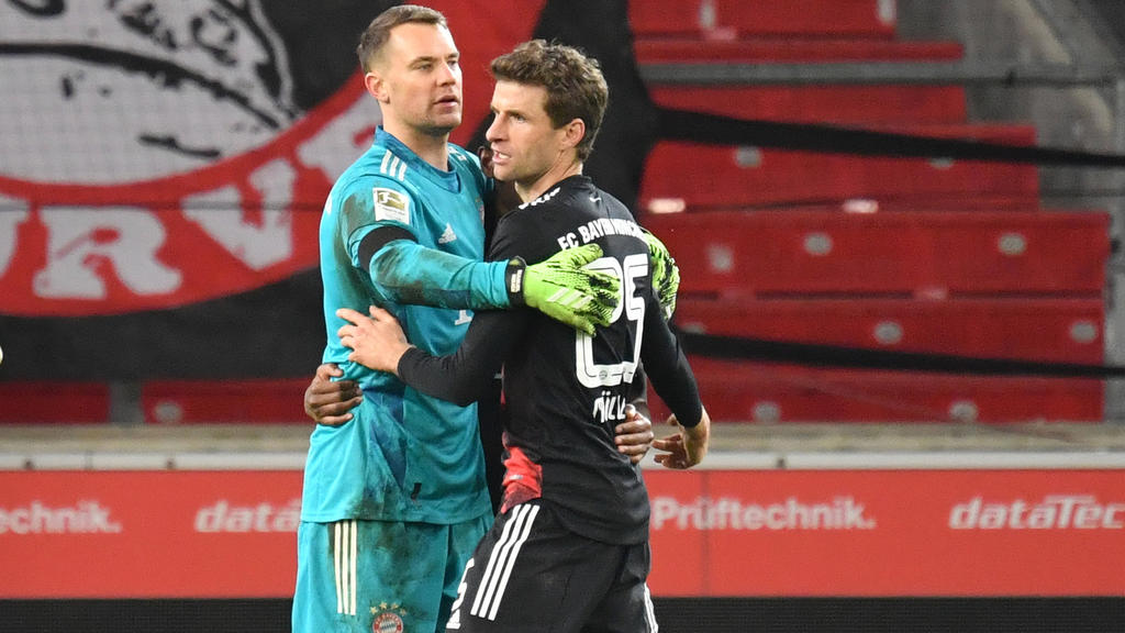 Manuel Neuer und Thomas Müller fühlen sich beim FC Bayern pudelwohl