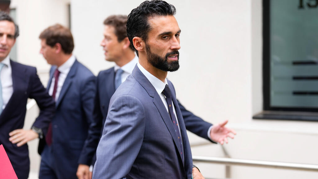 Álvaro Arbeloa ist Thema bei Bayer Leverkusen