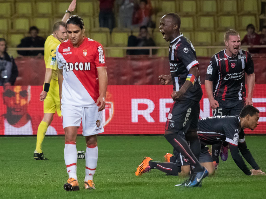 Monacos Radamel Falcao vergab gegen Valenciennes knapp vor Schluss einen Elfmeter