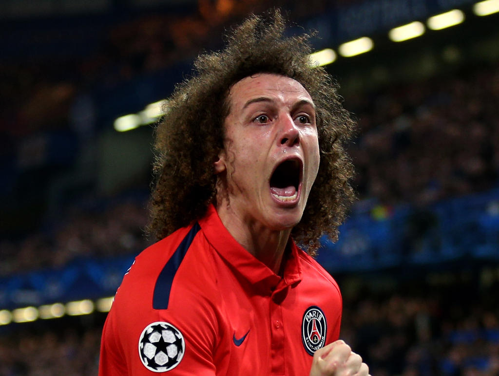 David Luiz llevó su PSG a cuartos de Champions con un potente cabezazo. (Foto: Getty)