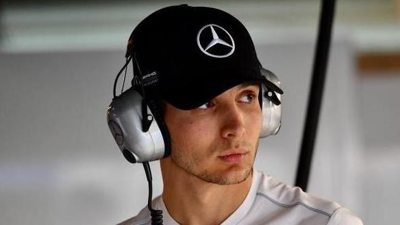 Esteban Ocon möchte 2020 wieder selbst an den Rennen teilnehmen Esteban Ocon möchte 2020 wieder selbst an den Rennen teilnehmen
