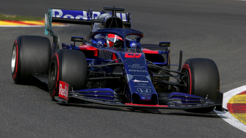 Daniil Kvyat arbeitete sich am Sonntag in Belgien durch das Feld Daniil Kvyat arbeitete sich am Sonntag in Belgien durch das Feld