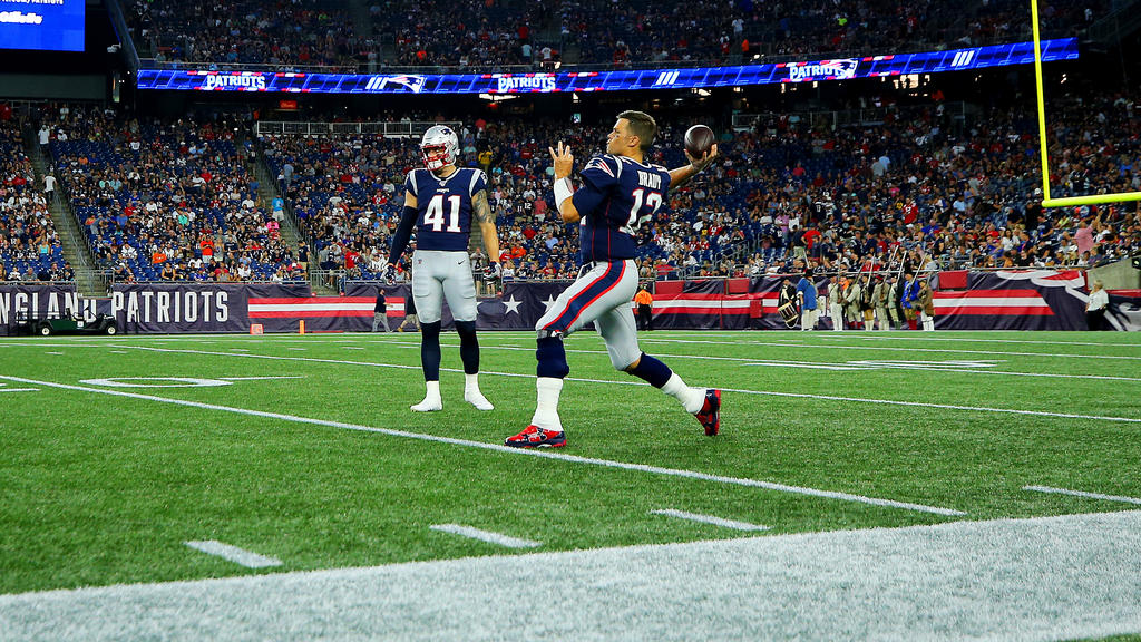 NFL-Superstar Tom Brady will mit den New England Patriots wieder den Titel holen NFL-Superstar Tom Brady will mit den New England Patriots wieder den Titel holen