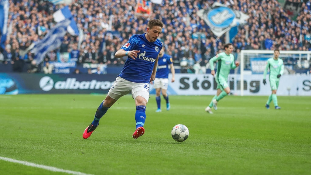 Bastian Oczipka ist Spieler des FC Schalke 04