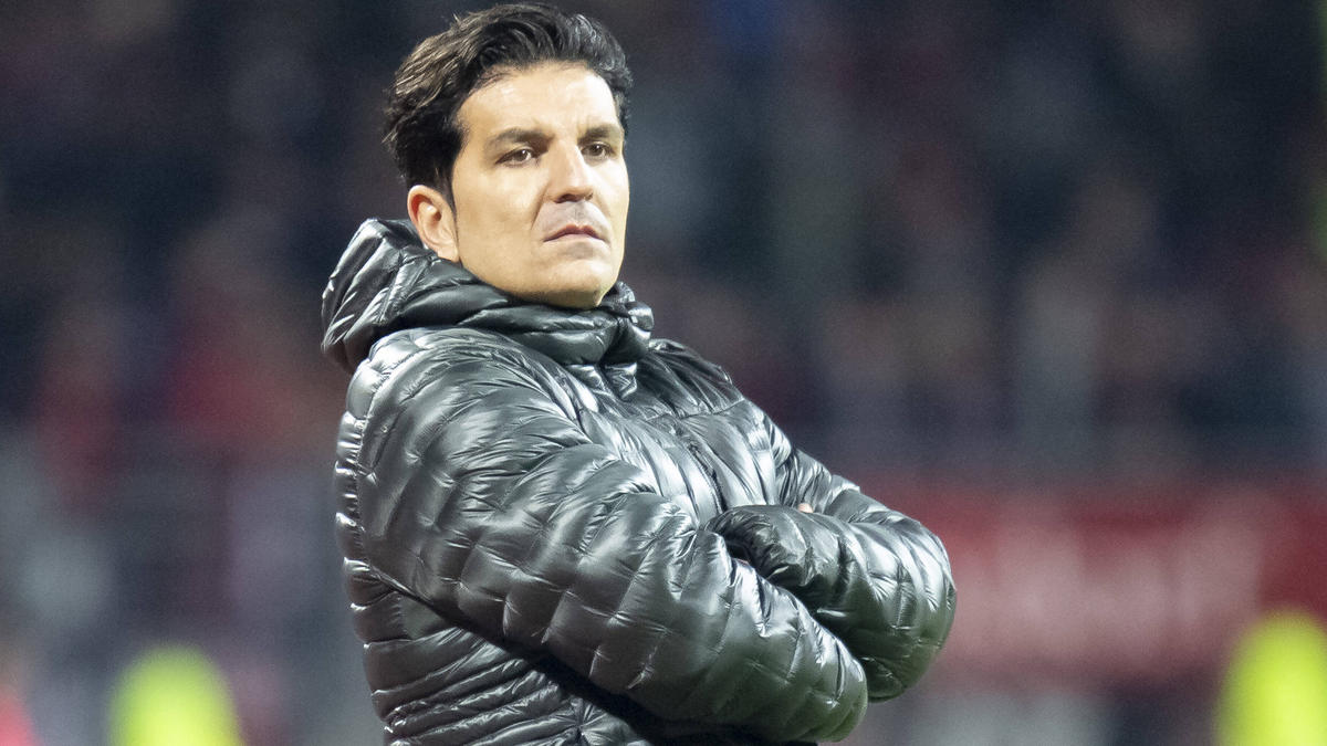 Hat bei Hannover 96 einen neuen Vertrag unterschrieben: Trainer Kenan Kocak Hat bei Hannover 96 einen neuen Vertrag unterschrieben: Trainer Kenan Kocak