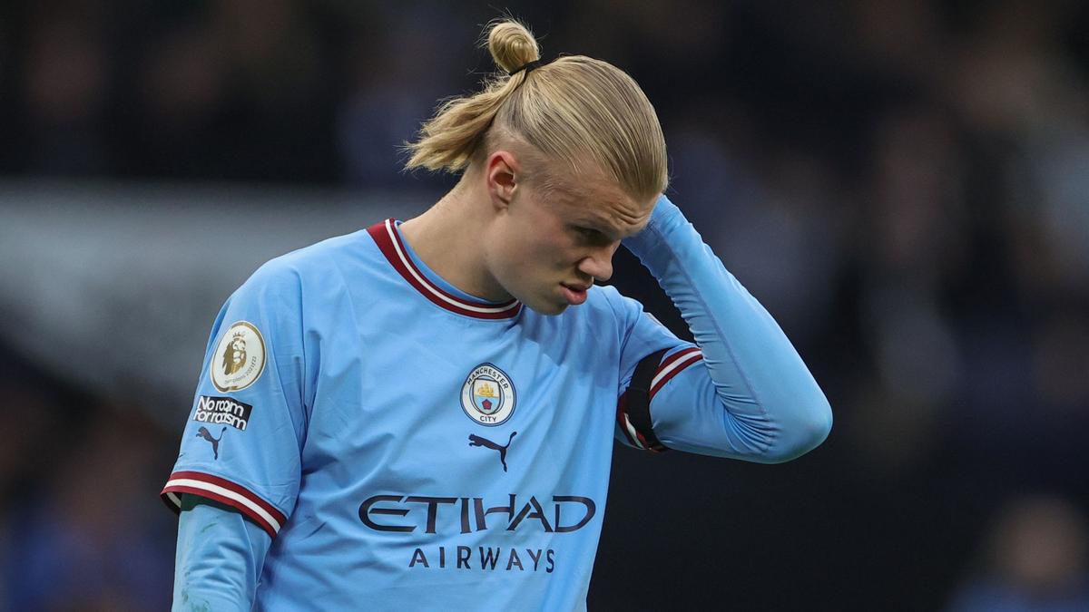 Manchester Citys Star Erling Haaland ging gegen Aston Villa zur Pause raus