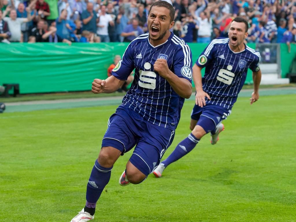 Halil Savran celebra su tanto nada más comenzar el duelo copero. (Foto: Imago) Halil Savran celebra su tanto nada más comenzar el duelo copero. (Foto: Imago)