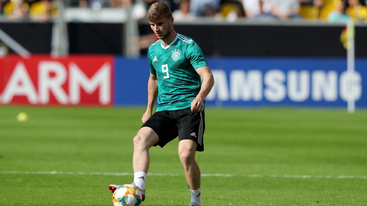Timo Werner wird gegen Estland wohl nur auf der Bank sitzen Timo Werner wird gegen Estland wohl nur auf der Bank sitzen