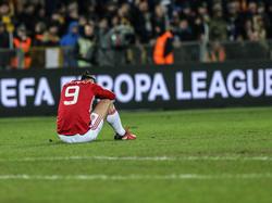 Zlatan Ibrahimović ziet het even niet meer zitten in de knollentuin van Rostov tijdens het Europa League-duel FK Rostov - Manchester United (09-03-2017).