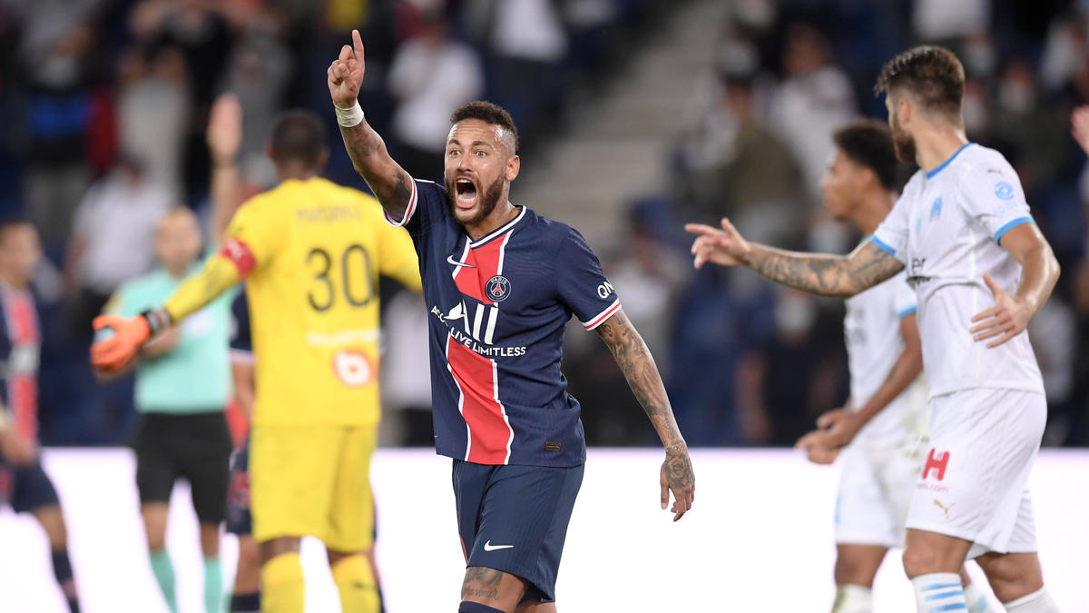 Neymar beklagte sich über rassistische Beleidigungen Neymar beklagte sich über rassistische Beleidigungen