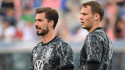 Kevin Trapp (l.) und Manuel Neuer sind seit Jahren Kollegen im DFB-Team