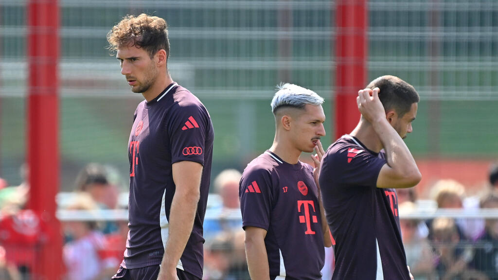 Verlässt Bryan Zaragoza (M.) den FC Bayern im Sommer endgültig? Verlässt Bryan Zaragoza (M.) den FC Bayern im Sommer endgültig?