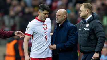 Robert Lewandowski löst mit seinem Rücktritt den von Trainer Michal Probierz aus