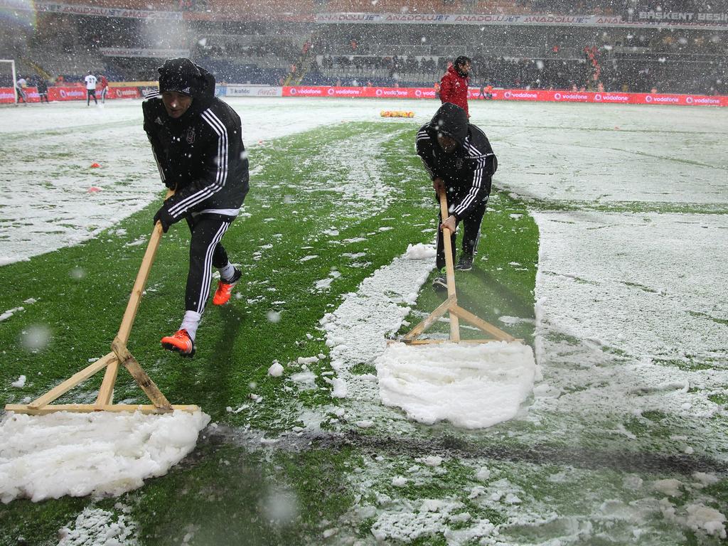 Wegen zu heftigen Schneefalls wurde die Partie zwischen Beşiktaş und Mersin Idmanyurdu abgebrochen