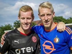 Mike van Duinen (l.) en Lex Immers na afloop van het oefenduel tussen Fortuna Düsseldorf en Feyenoord. (12-07-2015)