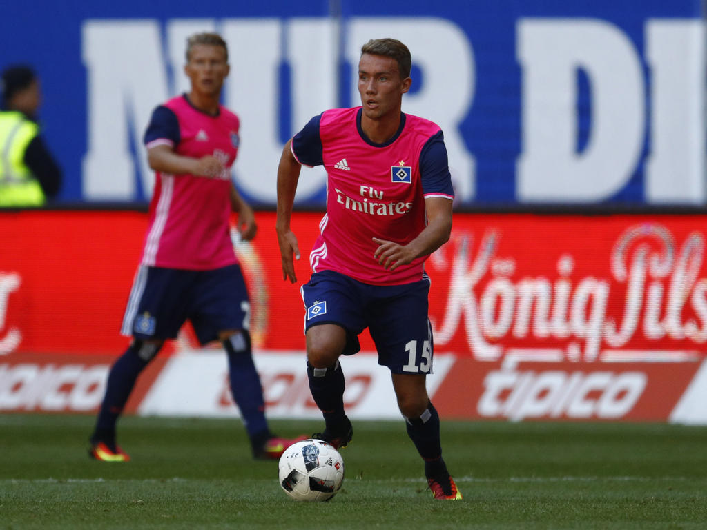 Luca Waldschmidt (rechts) kämpft in Hamburg um regelmäßige Startelf-Einsätze Luca Waldschmidt (rechts) kämpft in Hamburg um regelmäßige Startelf-Einsätze